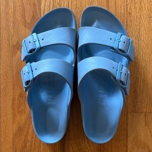 Birkenstock sz 6 Blue Sandals Comfortable Water-Resistant great pre owned cond